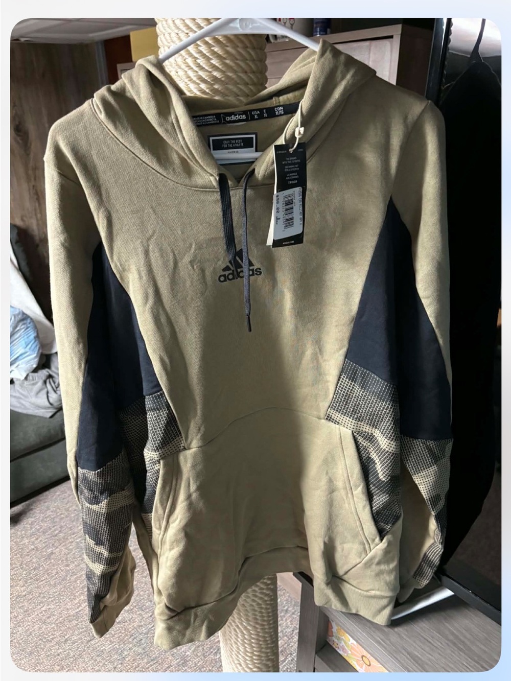 Men's Hooded Sweatshirt - Likely Lightweight Jacket Subcategory